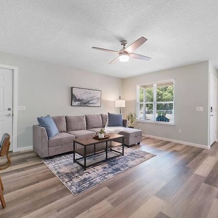 New Modern Bungalow Close To Downtown! Fully Fenced Yard سانت أوغيستين المظهر الخارجي الصورة